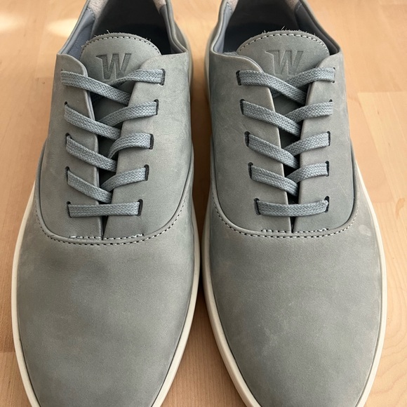 Women's wolf and shepherd Gray Sneakers size 8 New blue/grey - Picture 1 of 6